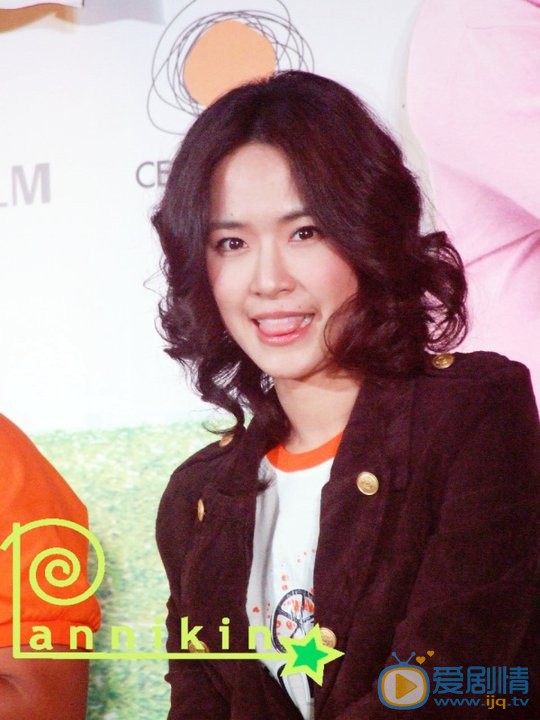 杰佳·亚宁生活照 杰佳·亚宁高清写真_杰佳·亚宁高清剧照