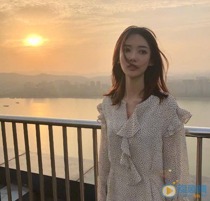 子望街拍大片 子望高清写真_子望高清剧照