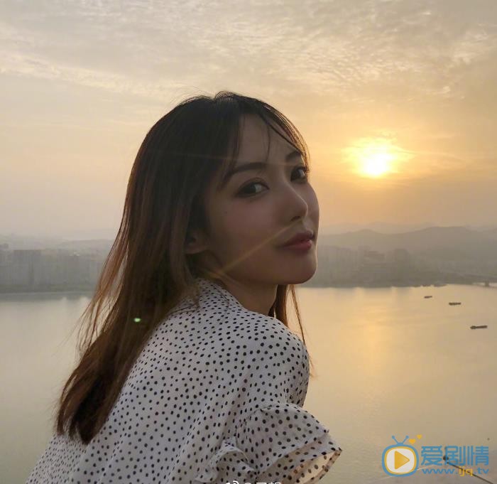 子望街拍大片 子望高清写真_子望高清剧照