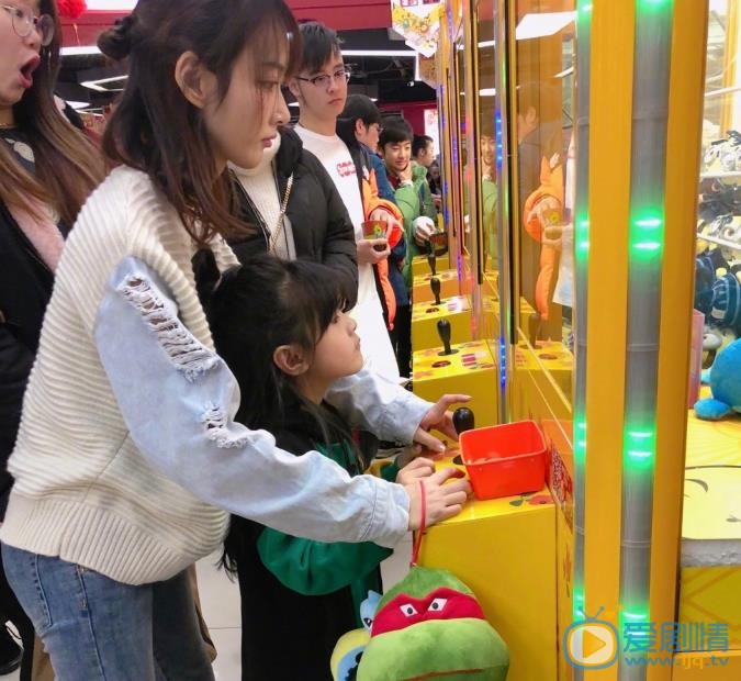 子望素颜照 子望高清写真_子望高清剧照