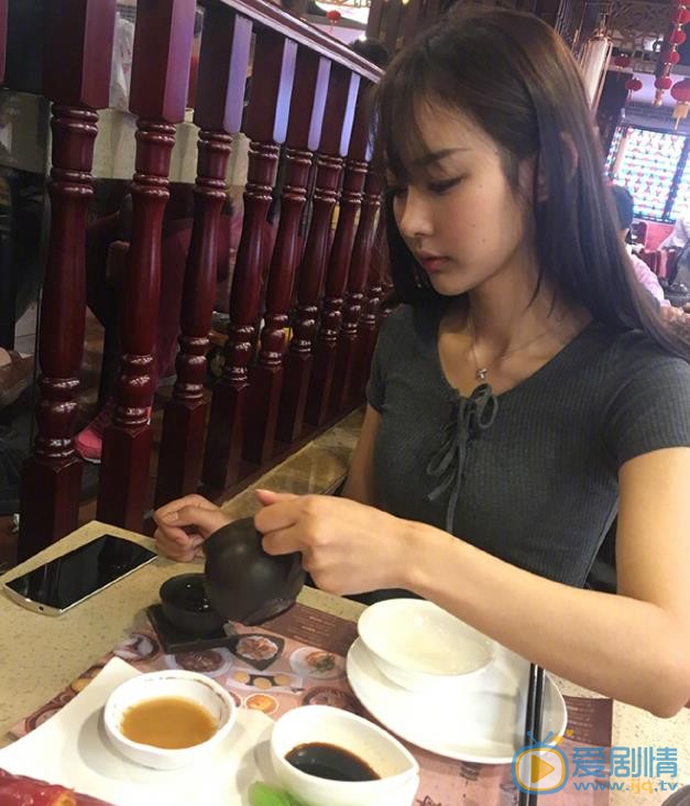 子望素颜照 子望高清写真_子望高清剧照
