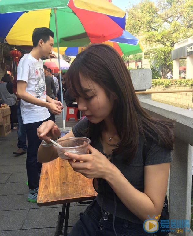 子望素颜照 子望高清写真_子望高清剧照