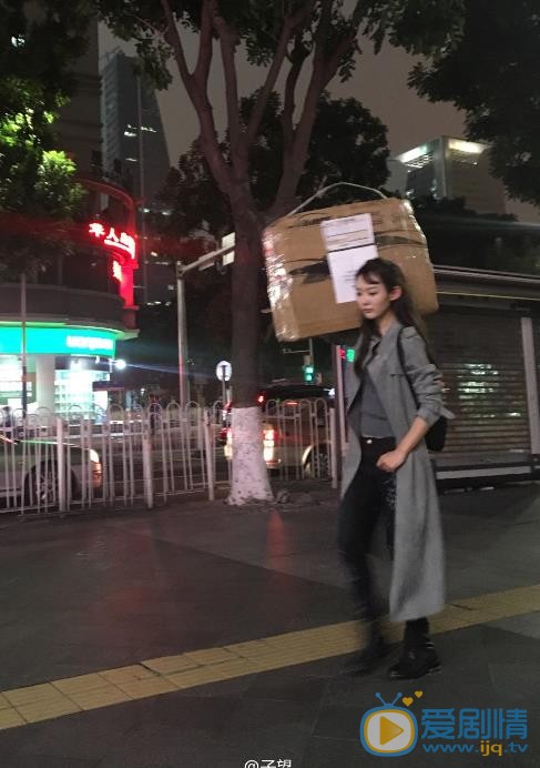 子望旅行生活照 子望高清写真_子望高清剧照