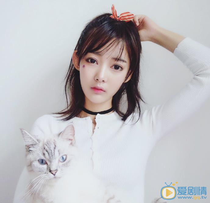 子望街拍大片 子望高清写真_子望高清剧照