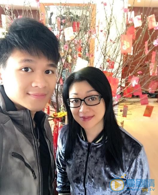 徐沅澔与人合照 徐沅澔高清写真_徐沅澔高清剧照