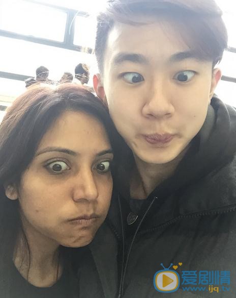 刘锐与人合照 刘锐高清写真_刘锐高清剧照