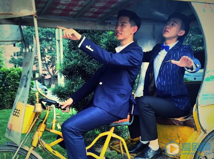 刘锐与人合照 刘锐高清写真_刘锐高清剧照