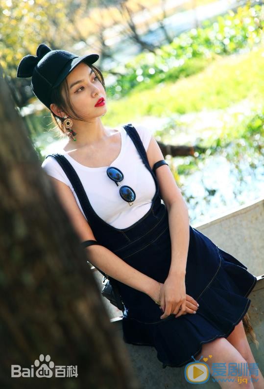 王若伊夏日街拍 王若伊高清写真_王若伊高清剧照