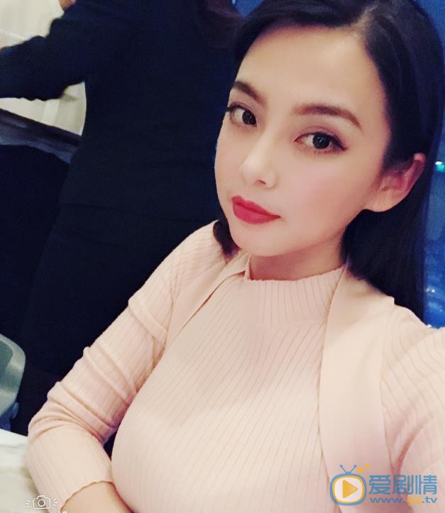 王若伊生活照 王若伊高清写真_王若伊高清剧照