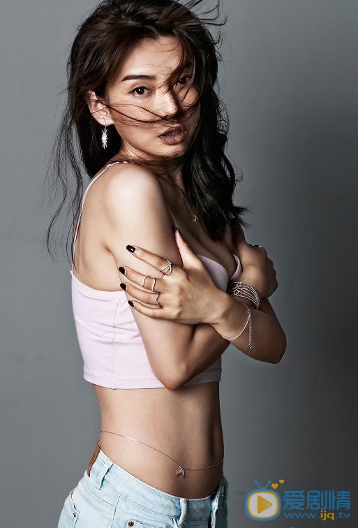 王若伊性感比基尼 王若伊高清写真_王若伊高清剧照