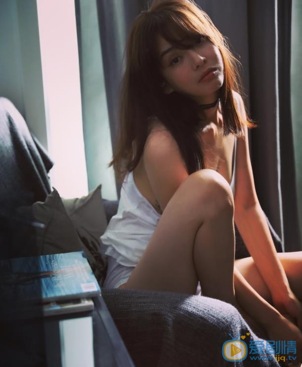 王若伊性感比基尼 王若伊高清写真_王若伊高清剧照