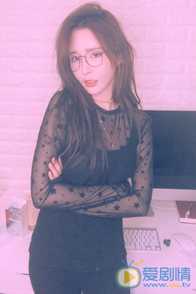 孙雅生活照 孙雅高清写真_孙雅高清剧照