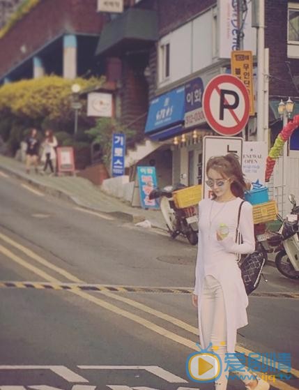 孙雅街拍写真 孙雅高清写真_孙雅高清剧照