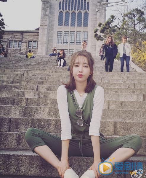 孙雅街拍写真 孙雅高清写真_孙雅高清剧照