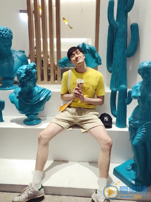 李果生活照 李果高清写真_李果高清剧照