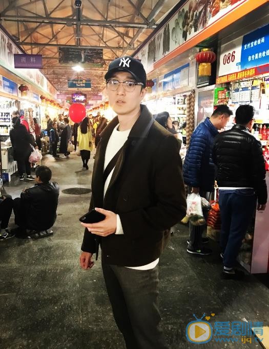 李果生活照 李果高清写真_李果高清剧照