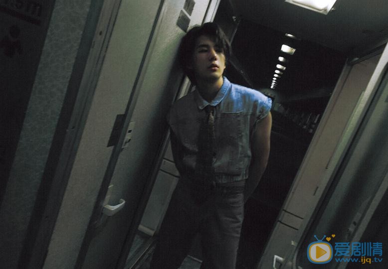 王安宇黑白写真 王安宇高清写真_王安宇高清剧照