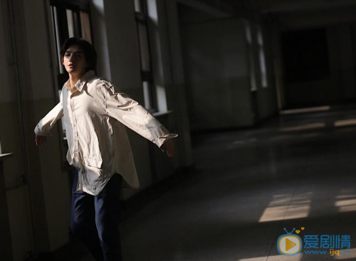 王安宇怀旧写真 王安宇高清写真_王安宇高清剧照
