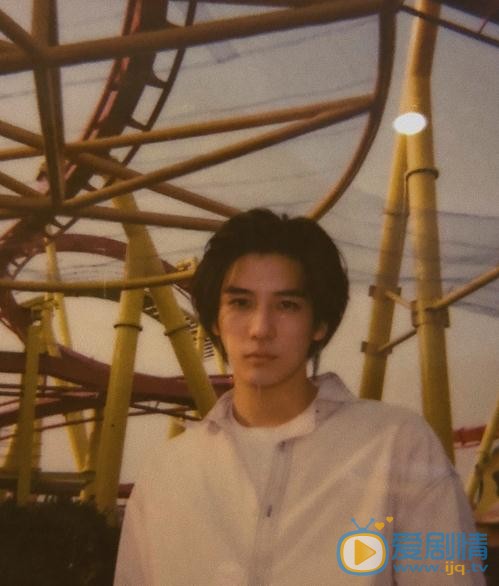 王安宇街拍写真 王安宇高清写真_王安宇高清剧照