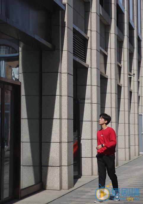 王安宇街拍写真 王安宇高清写真_王安宇高清剧照