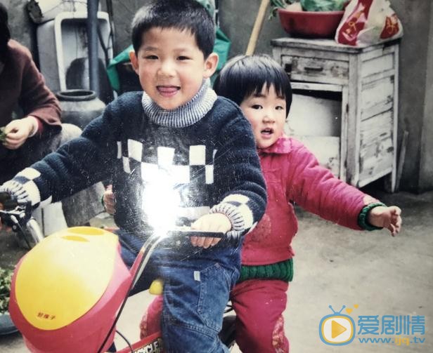 王安宇童年照 王安宇高清写真_王安宇高清剧照