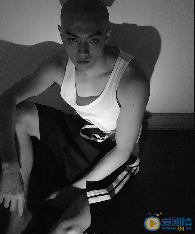 许凯硬汉写真 许凯高清写真_许凯高清剧照