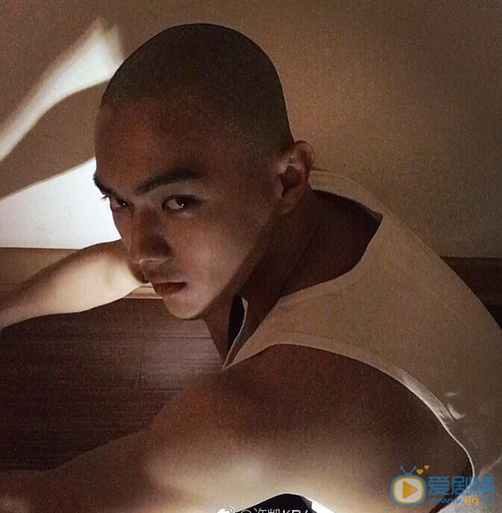 许凯硬汉写真 许凯高清写真_许凯高清剧照
