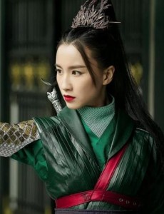媚者无疆公子和月影什么关系？月影喜欢公子吗？
