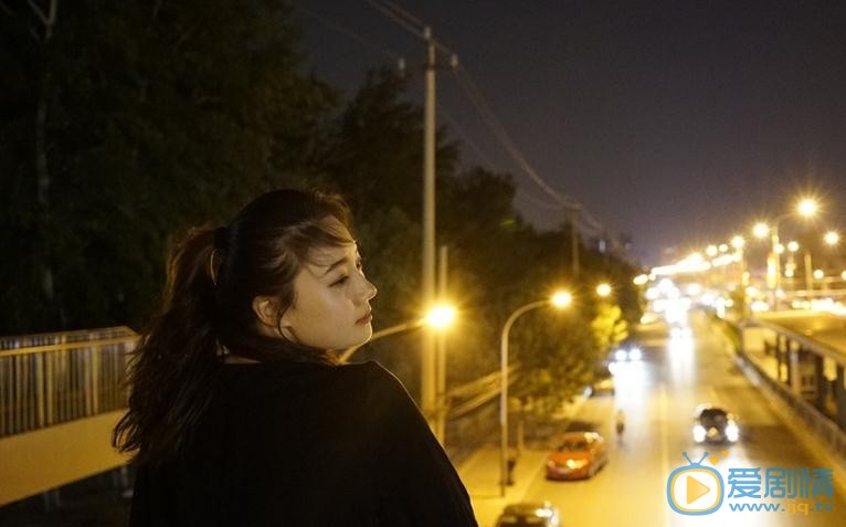 王馨悦夜色写真 王馨悦高清写真_王馨悦高清剧照