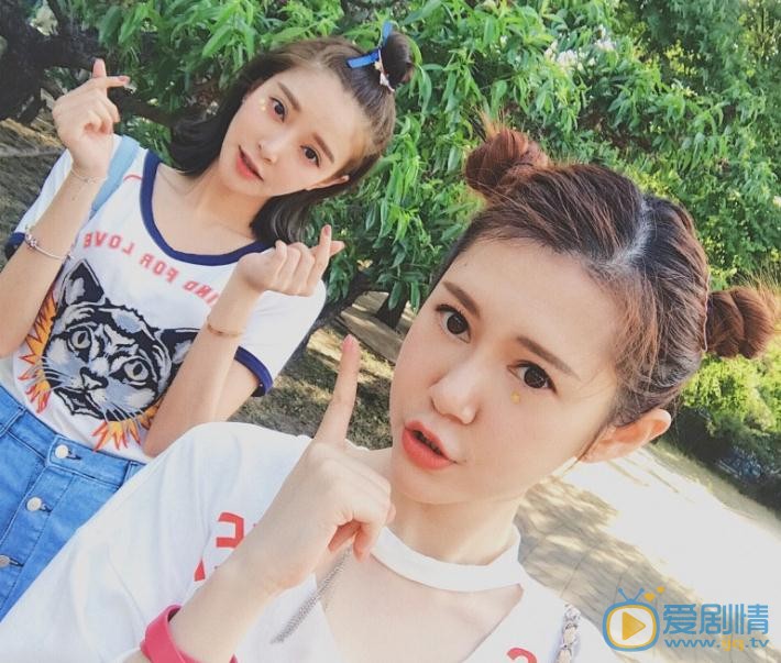 程意涵与人合照 程意涵高清写真_程意涵高清剧照