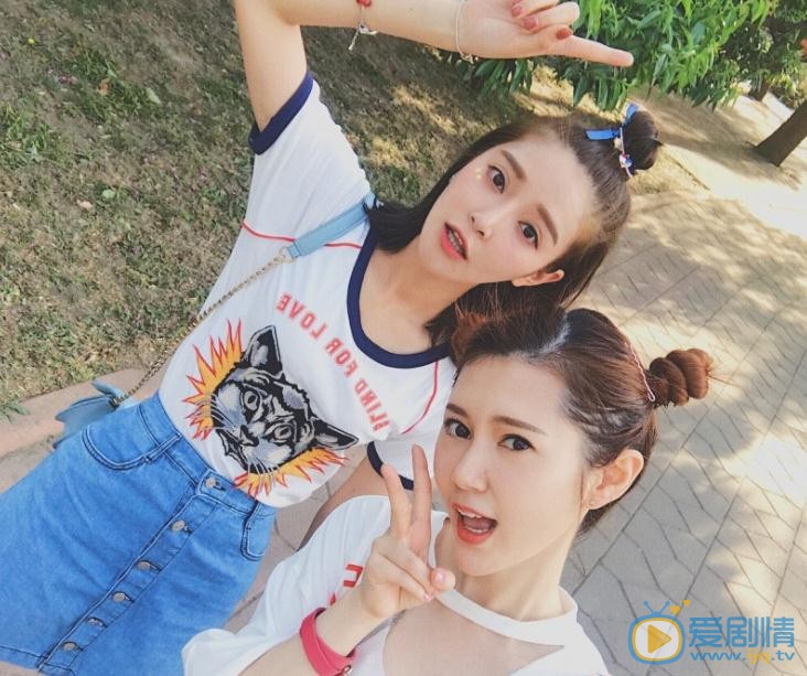 程意涵与人合照 程意涵高清写真_程意涵高清剧照