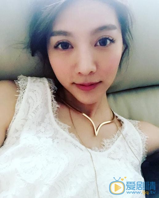 吴亚馨生活照 吴亚馨高清写真_吴亚馨高清剧照