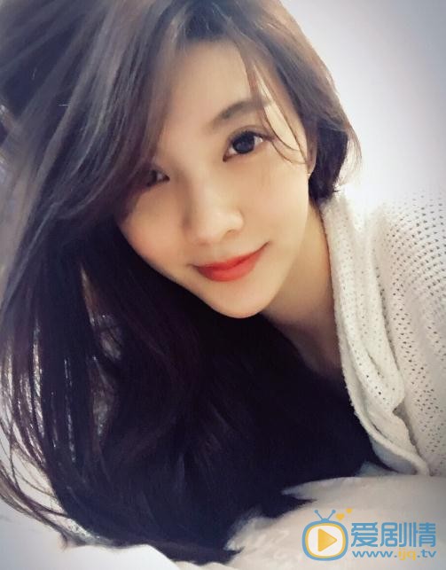 吴亚馨生活照 吴亚馨高清写真_吴亚馨高清剧照