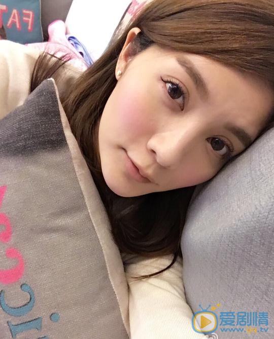 吴亚馨生活照 吴亚馨高清写真_吴亚馨高清剧照