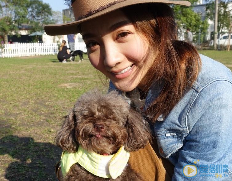 吴亚馨生活照 吴亚馨高清写真_吴亚馨高清剧照