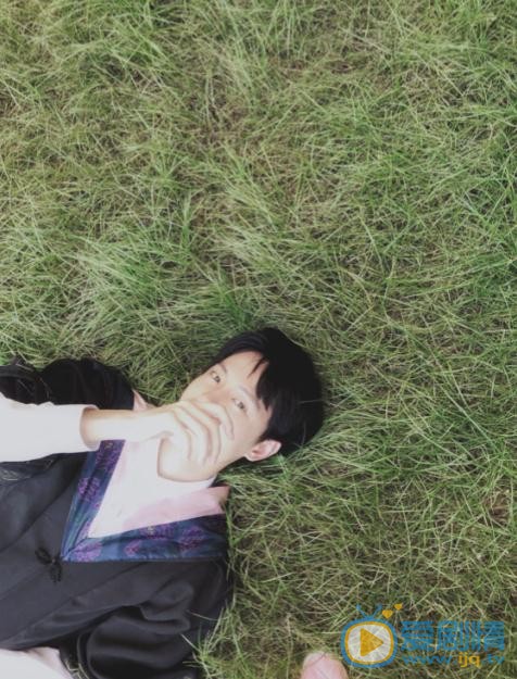 吕昀峰毕业照 吕昀峰高清写真_吕昀峰高清剧照