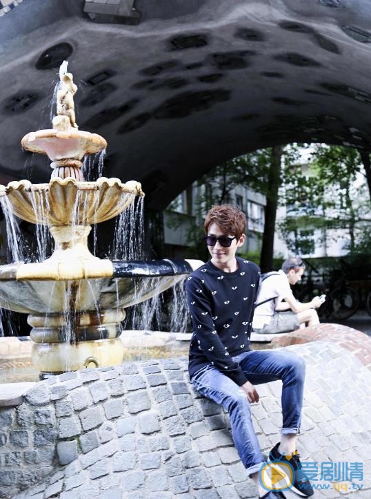朱一龙街拍写真 朱一龙高清写真_朱一龙高清剧照