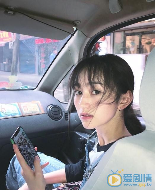 黄昊月生活照 黄昊月高清写真_黄昊月高清剧照