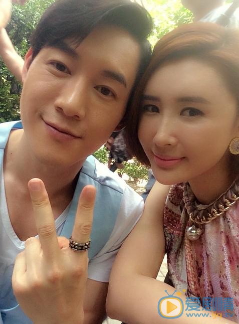 吕夏与人合照 吕夏高清写真_吕夏高清剧照