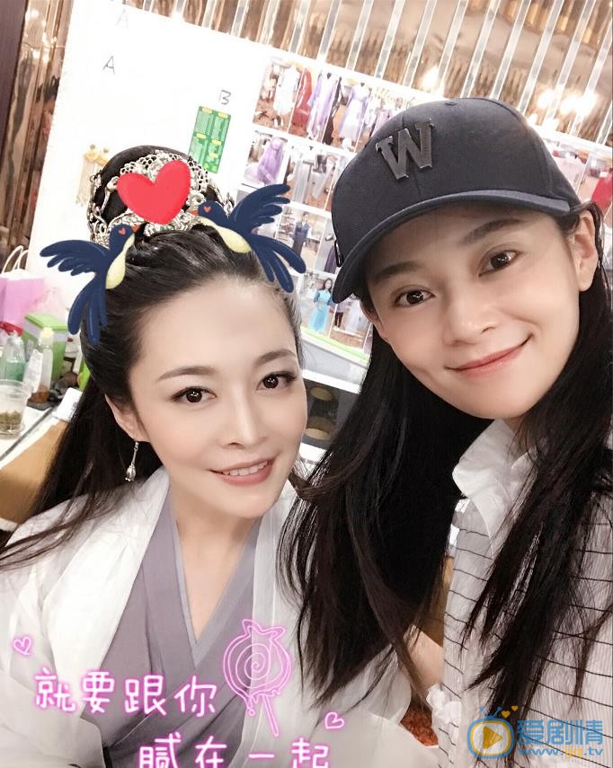 李羿瑄与人合照 李羿瑄高清写真_李羿瑄高清剧照