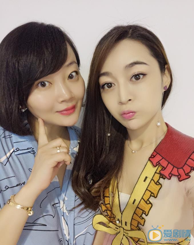 李羿瑄与人合照 李羿瑄高清写真_李羿瑄高清剧照