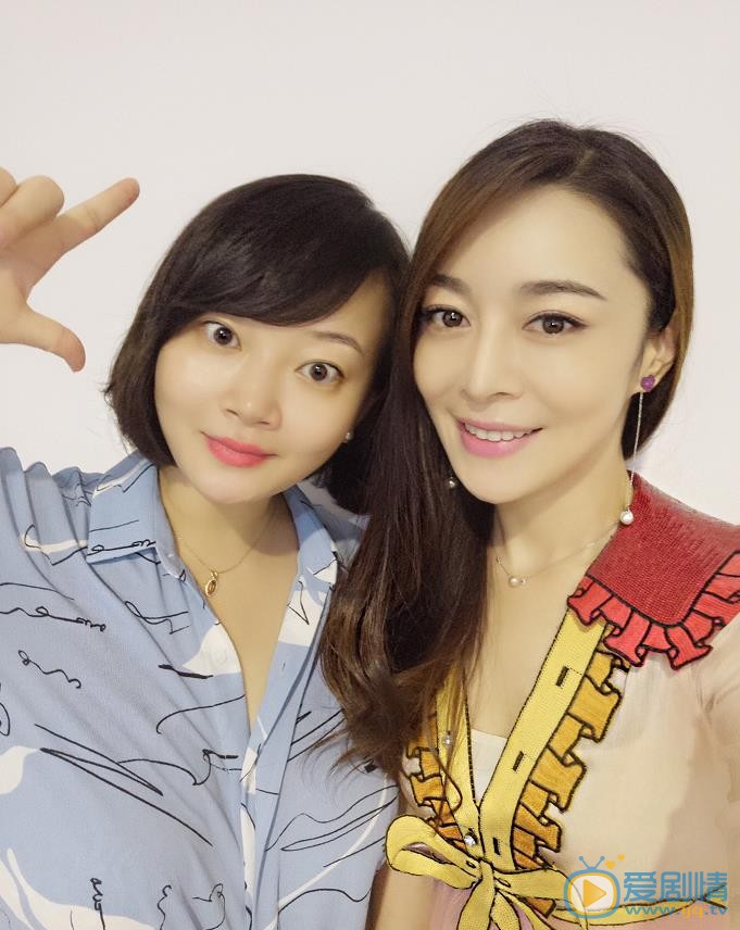 李羿瑄与人合照 李羿瑄高清写真_李羿瑄高清剧照