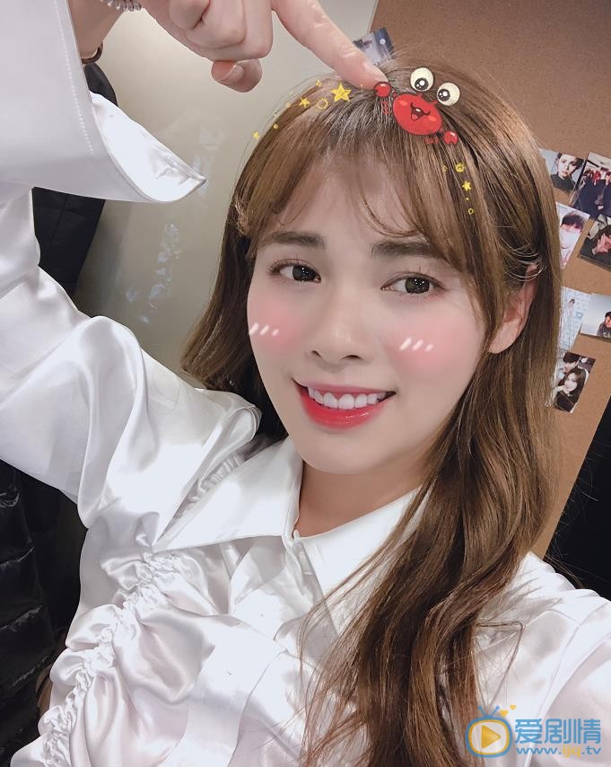 嘉容自拍合集 嘉容高清写真_嘉容高清剧照