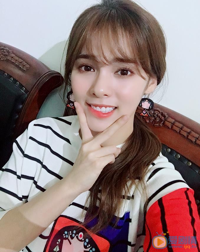 嘉容自拍合集 嘉容高清写真_嘉容高清剧照