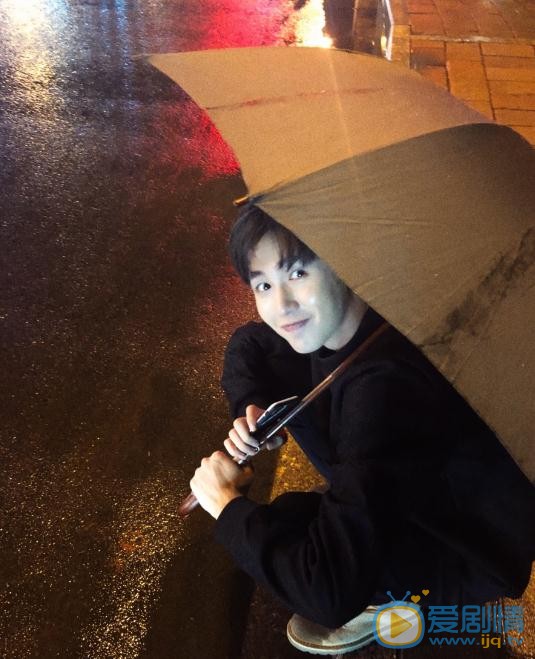 李明源生活照 李明源高清写真_李明源高清剧照