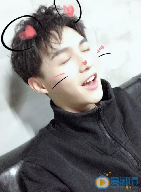 李明源生活照 李明源高清写真_李明源高清剧照