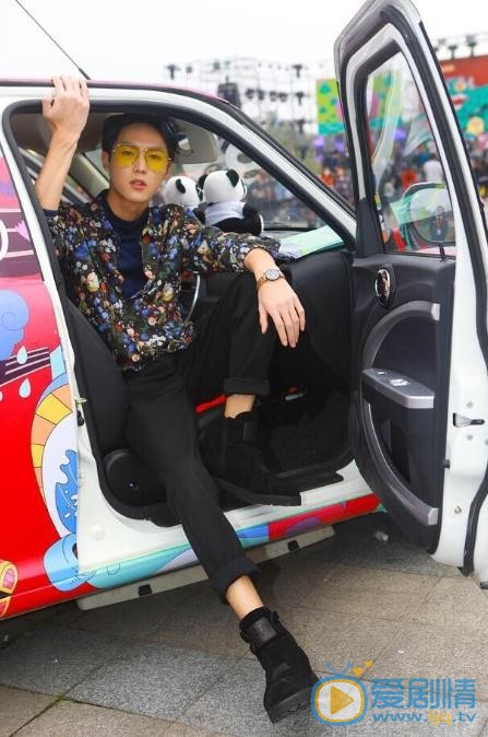 李明源活动照 李明源高清写真_李明源高清剧照