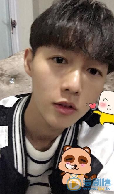 李明源生活照 李明源高清写真_李明源高清剧照