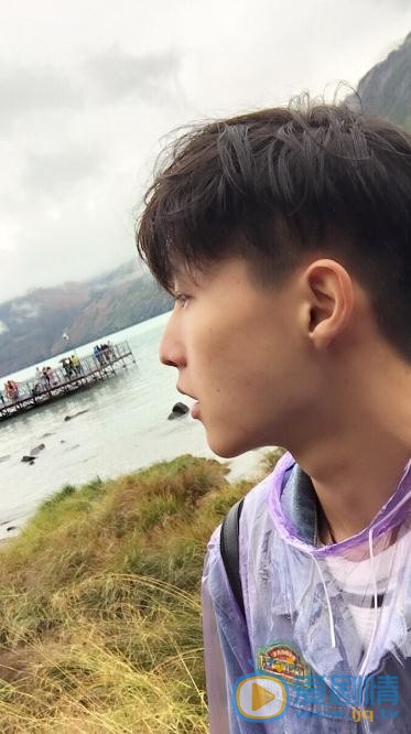 李明源生活照 李明源高清写真_李明源高清剧照