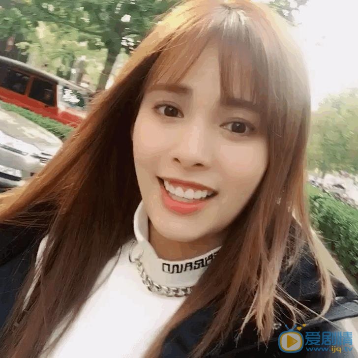 嘉容可爱连拍 嘉容高清写真_嘉容高清剧照
